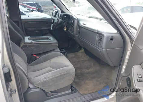 2004 Chevrolet Silverado C1500 z USA, uszkodzony, nr VIN 2GCEC19T441202026